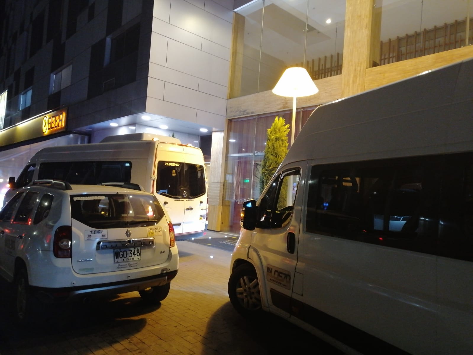 vans al hotel vans al hotel
